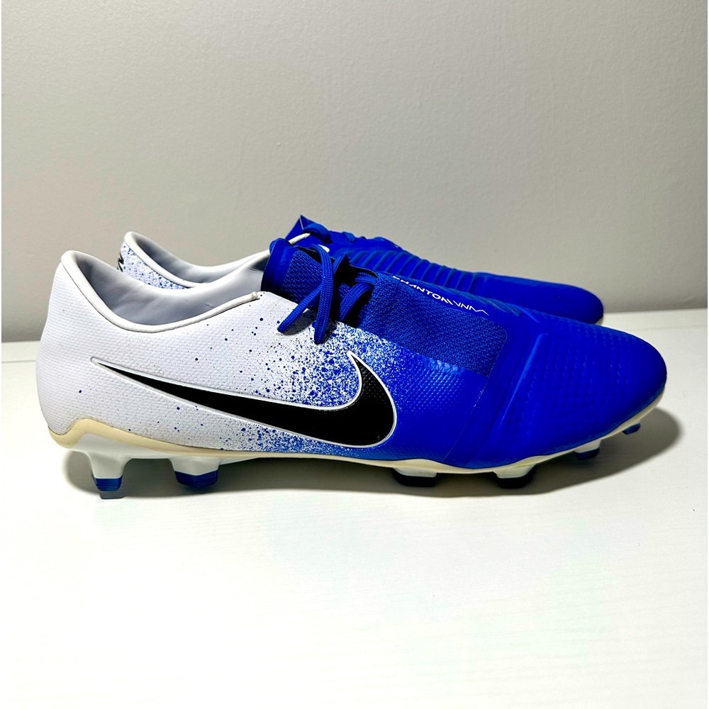 NIKE Phantom venom Soccer Cleats